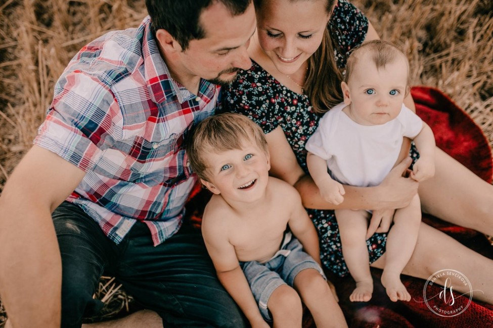 42442871_2220769258156028_7255416978150522880_o